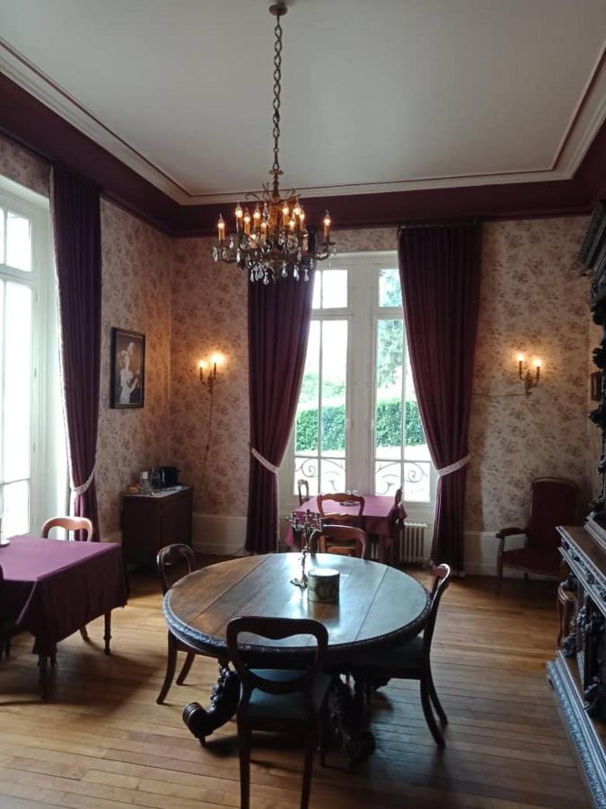 مبيت وإفطار Saint-Léonard-de-Noblat Chateau Maleplane المظهر الخارجي الصورة