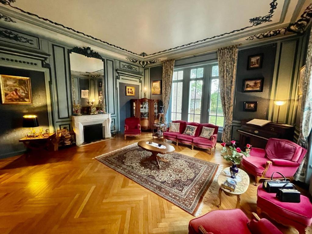 مبيت وإفطار Saint-Léonard-de-Noblat Chateau Maleplane المظهر الخارجي الصورة