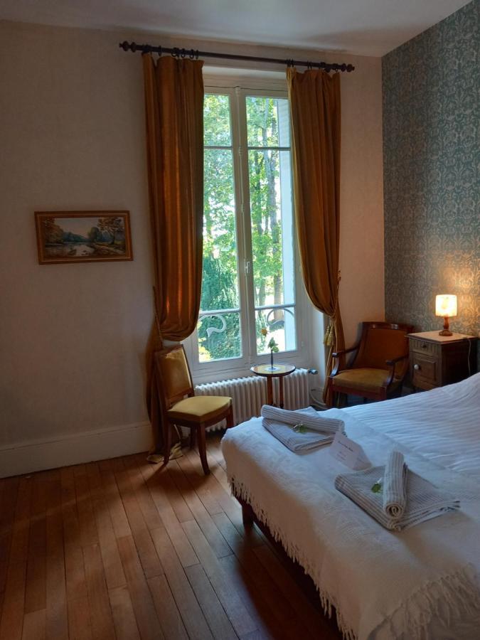 مبيت وإفطار Saint-Léonard-de-Noblat Chateau Maleplane المظهر الخارجي الصورة