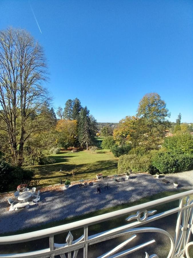 مبيت وإفطار Saint-Léonard-de-Noblat Chateau Maleplane المظهر الخارجي الصورة