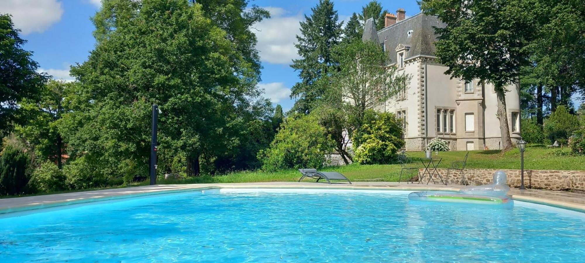 مبيت وإفطار Saint-Léonard-de-Noblat Chateau Maleplane المظهر الخارجي الصورة